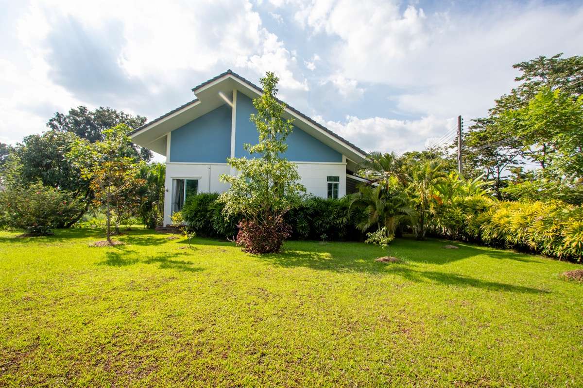 บ้าน 3 ห้องนอนกว้างขวางในเชียงใหม่ ฟลอรัลวิลล์