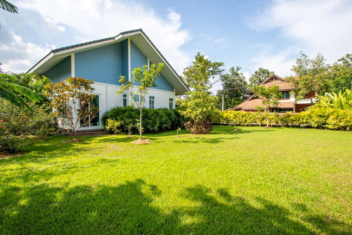 บ้าน 3 ห้องนอนกว้างขวางในเชียงใหม่ ฟลอรัลวิลล์