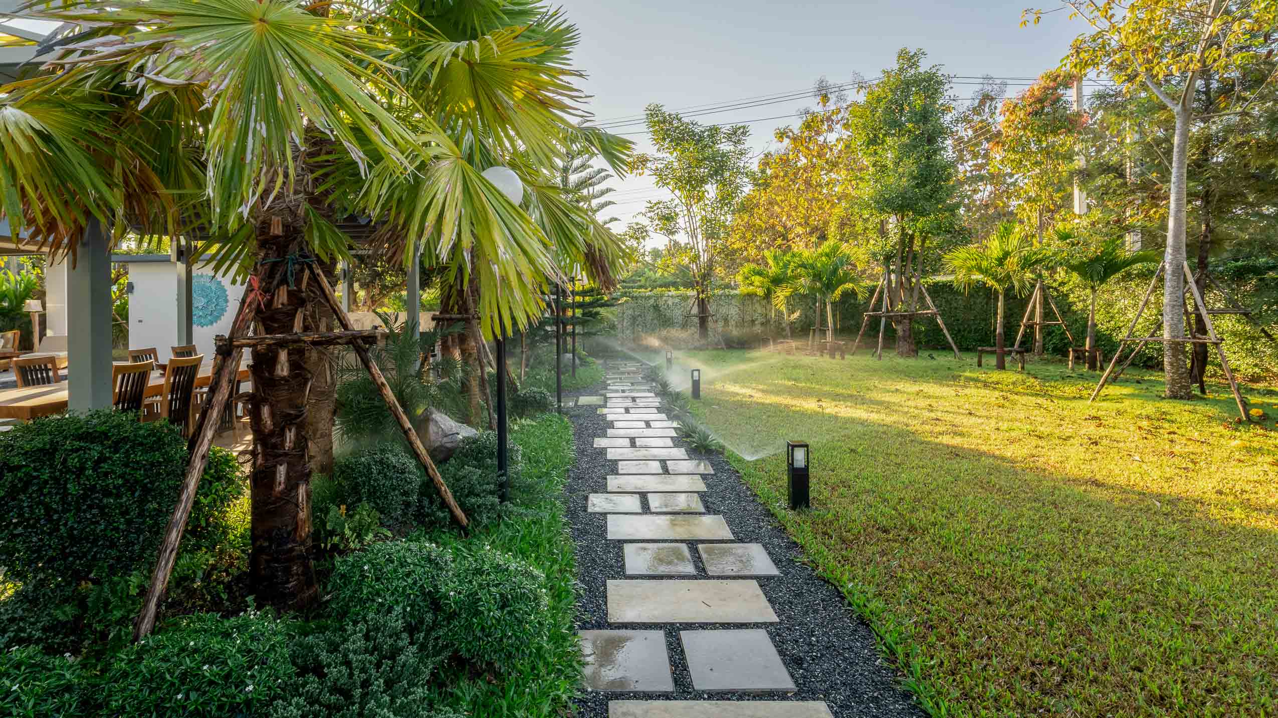Tranquil Pool Villa Oasis – Luxury Smart Home Ready to Move In!