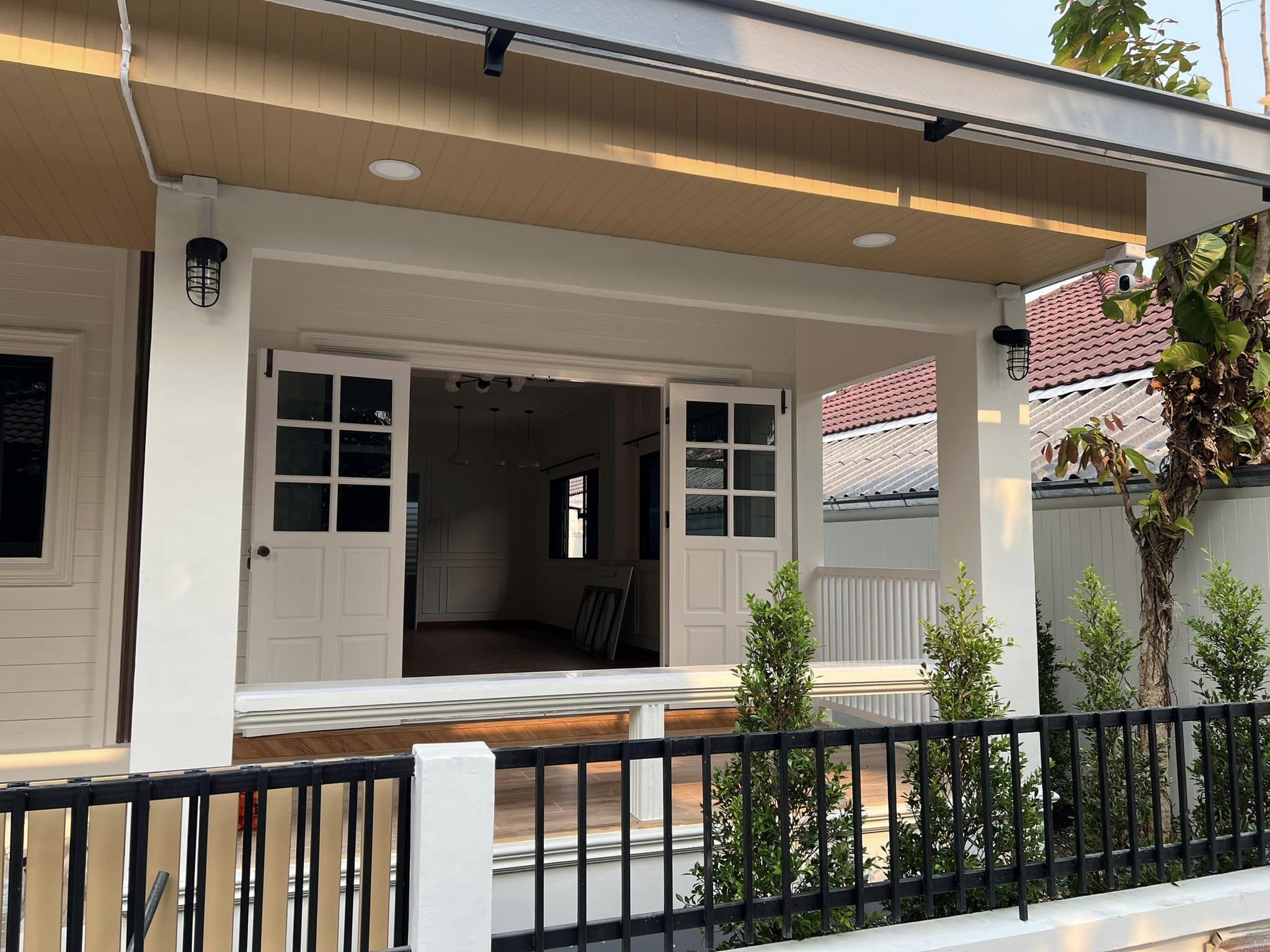 ขายบ้าน 2 ห้องนอนในสุเทพ
