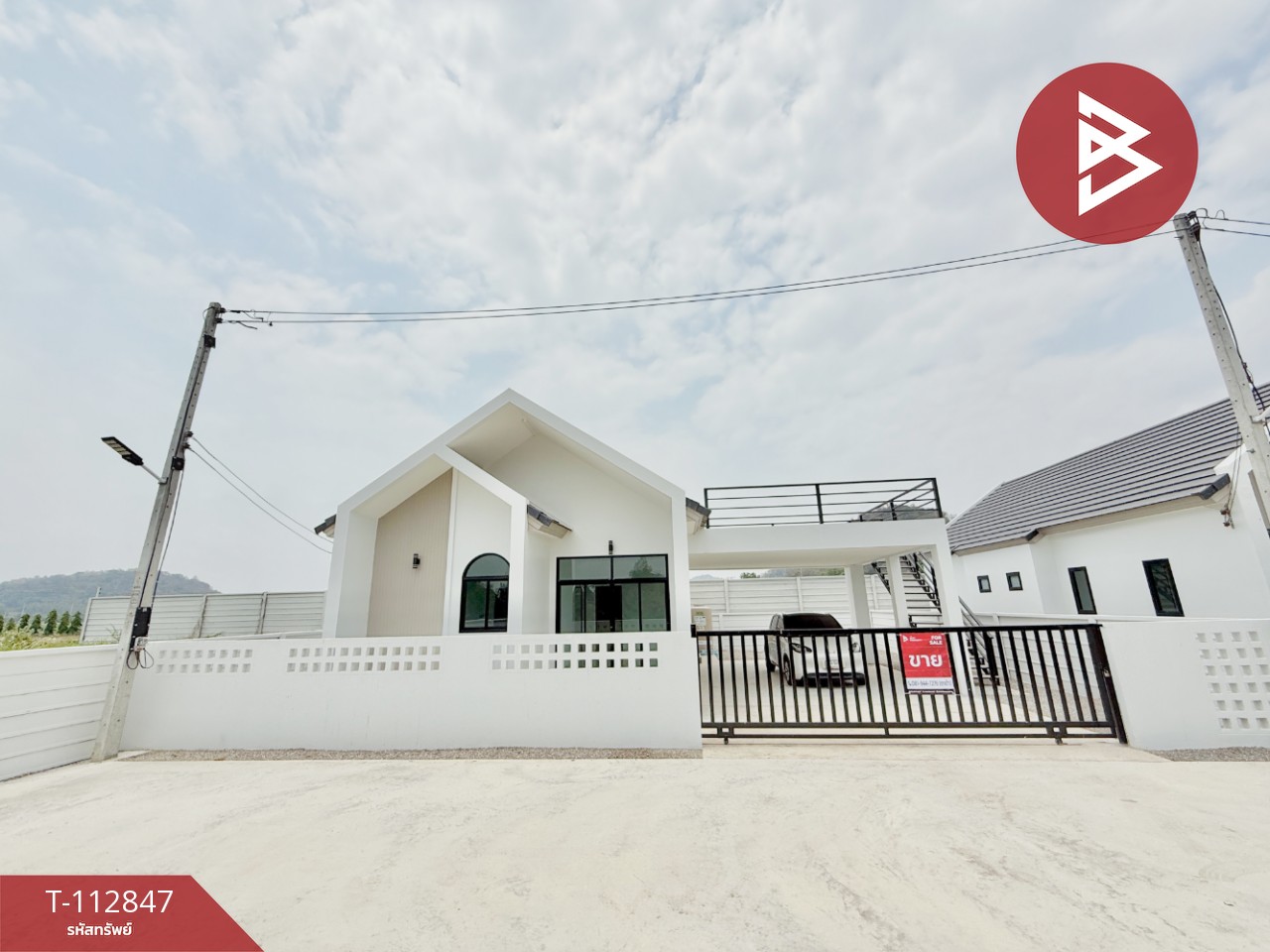ขายบ้านเดี่ยว 2 หลัง หมู่บ้านชมจันทร์วิลล่า ราชบุรี พร้อมเข้าอยู่