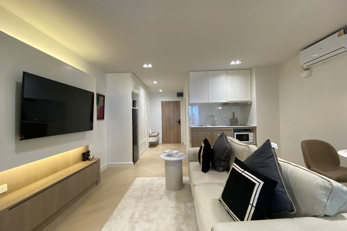 Newly renovated 1 bed unit for sale at Hillside 4, Muang Chiang Mai