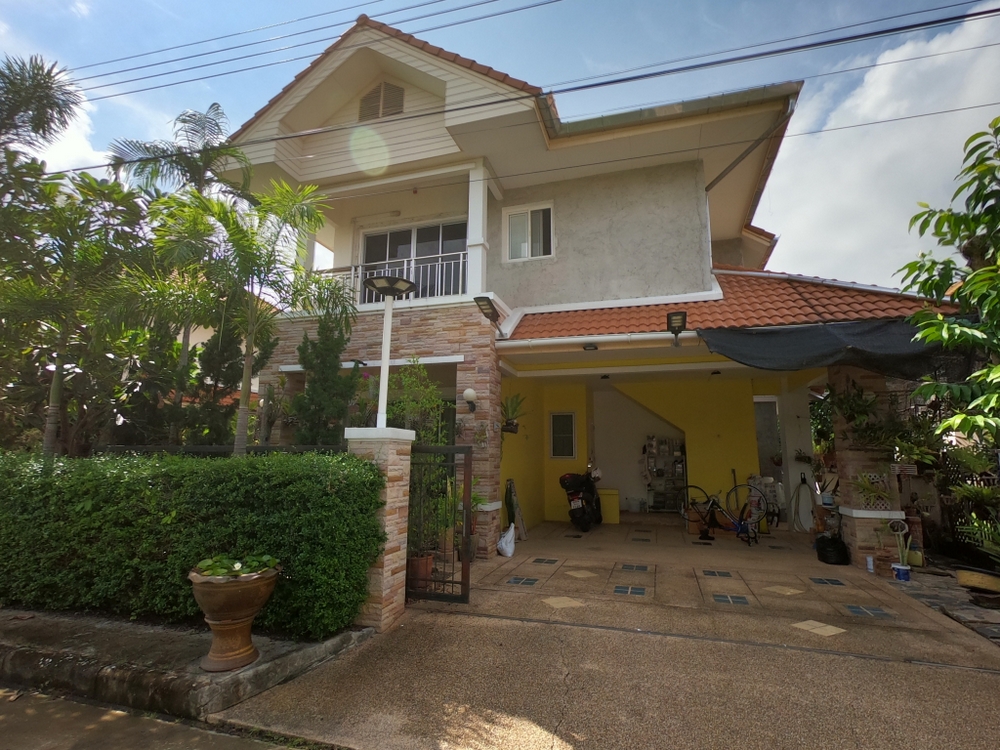 Fully furnished 3 Bedroom House For Sale Near Payap University Sansai Chiang Mai