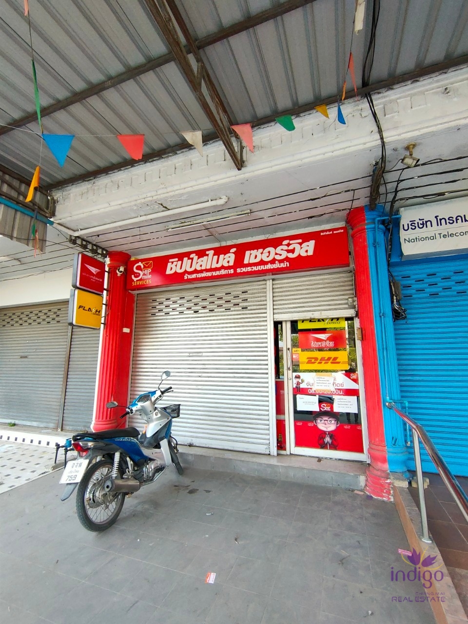 Building for sale. Great location for a business, near Sam-yak market, Sanpranet, Sansai ,Chiang Mai