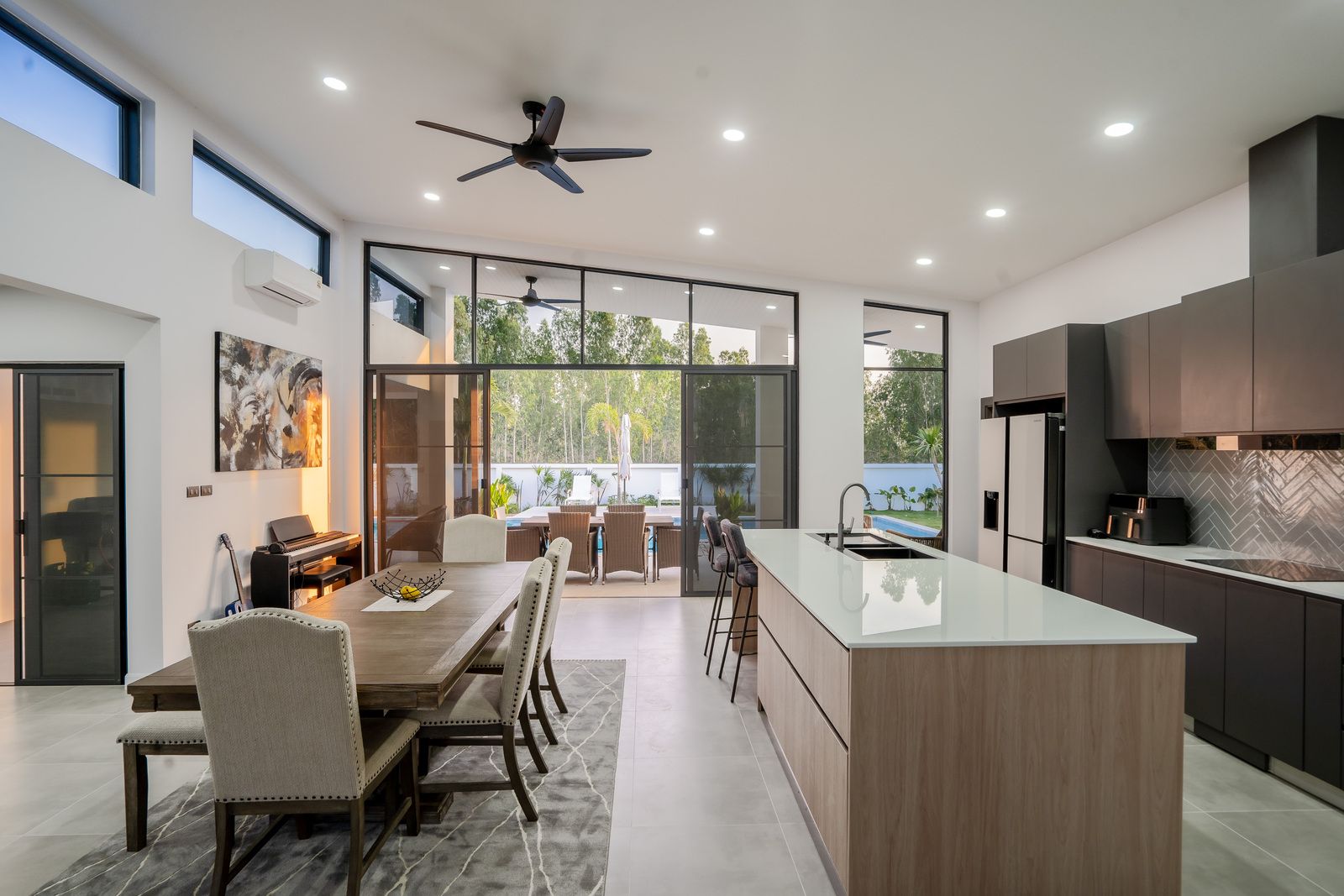 Villa Modena: Modern Elegance in Chiang Mai
