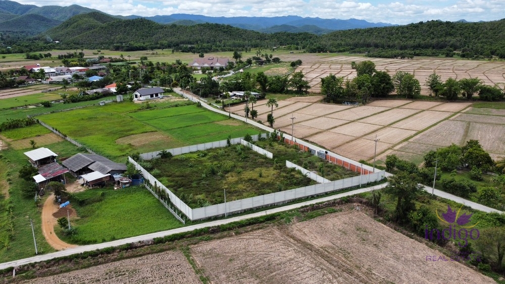 Land for sale 1 Rai 3 Ngan 73 sqw at Huiyab, Baanthi, Lumphun