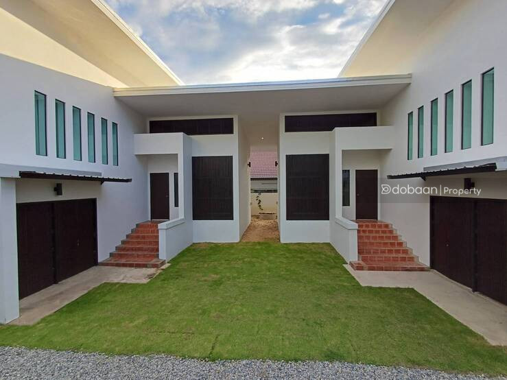 บ้านเดี่ยว 2 ชั้น 4 ห้องนอน 6 ห้องน้ำ ในโครงการหมู่บ้าน ใกล้โรงเรียนช่องฟ้าซินเซ่ง