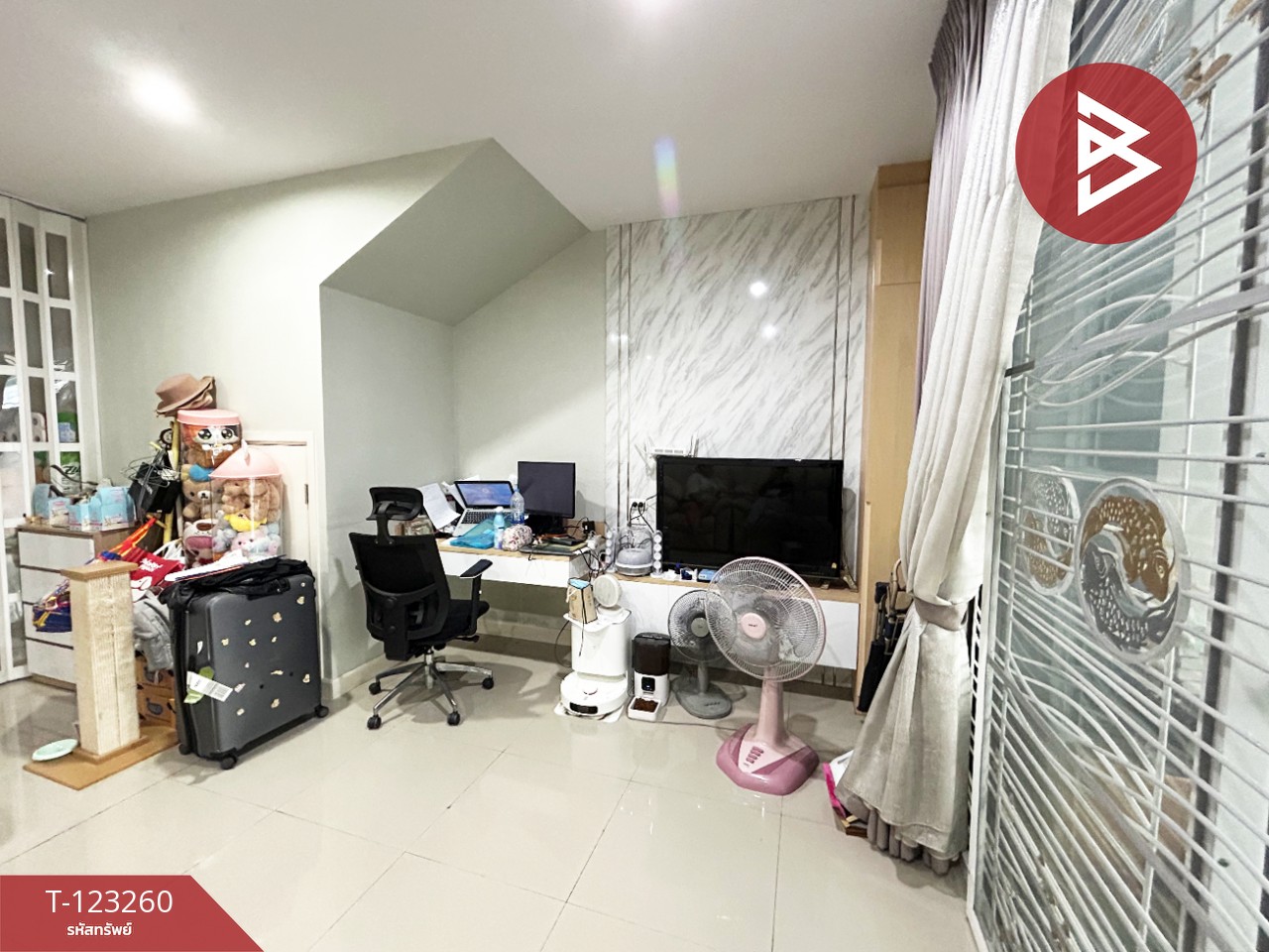 ขายทาวน์เฮ้าส์ หมู่บ้านนลินแกรนด์อเวนิว วงแหวน-พระราม 9 (Nalin Grand Avenue) กรุงเทพมหานคร