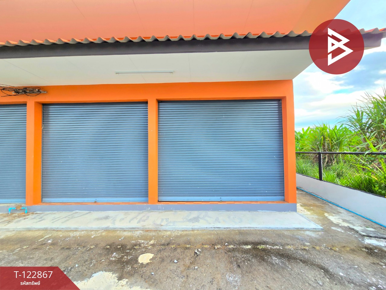 ขายห้องแถวชั้นเดียว เนื้อที่ 1 งาน 52.6 ตร.วา สระกะเทียม นครปฐม