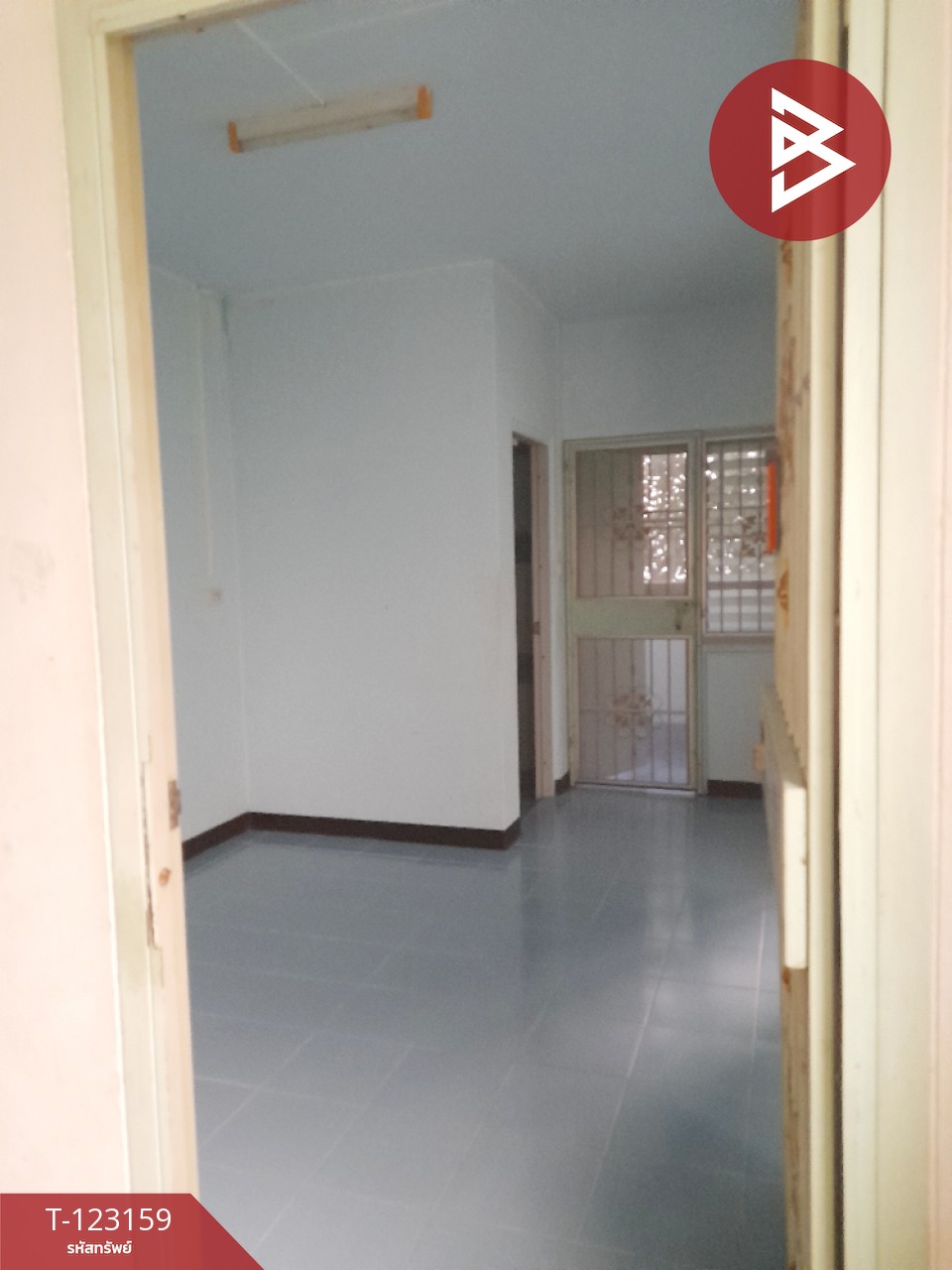ขายห้องชุด เอื้ออาทรคู้บอน รามอินทรา กรุงเทพมหานคร พร้อมอยู่