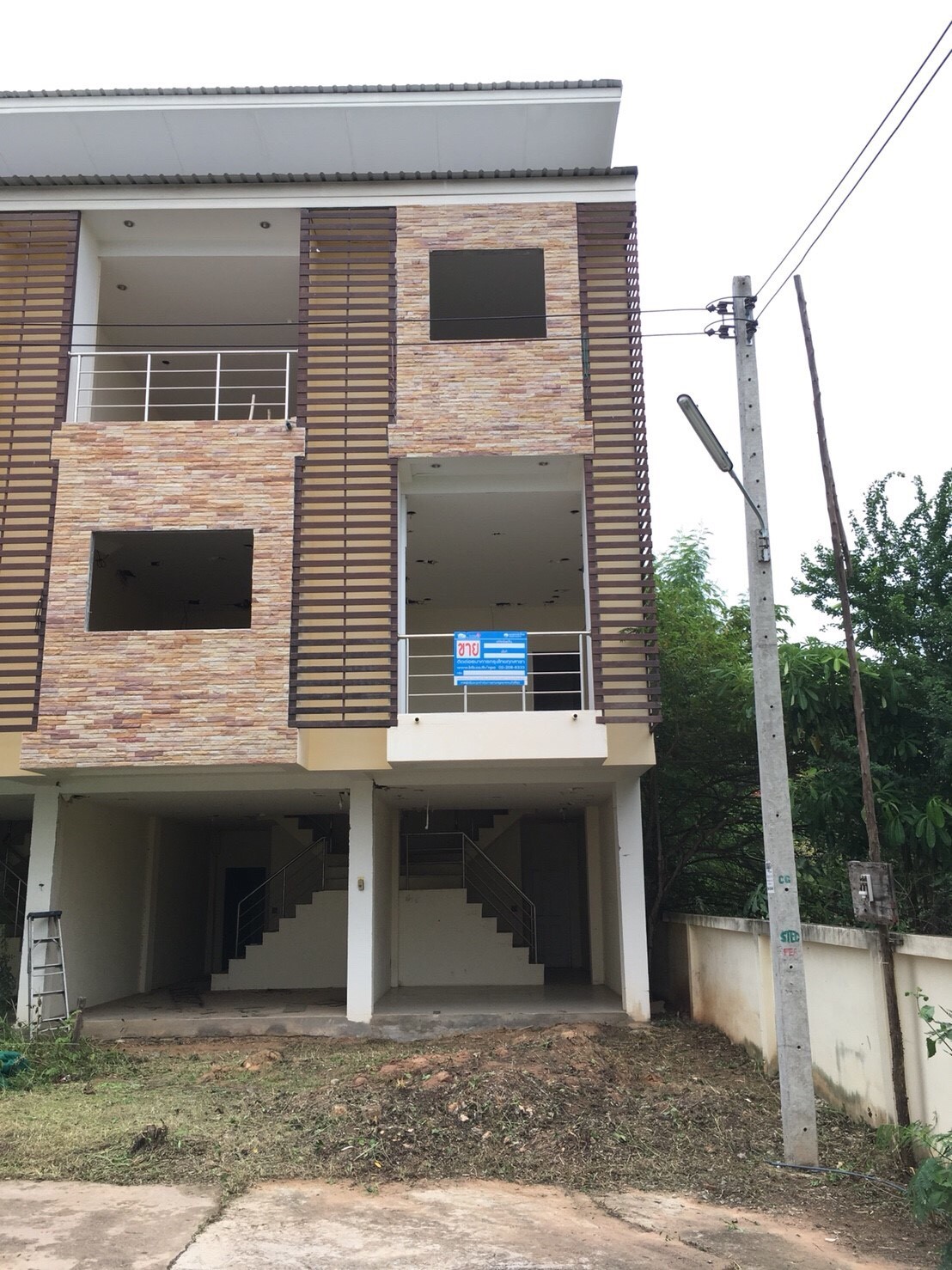 KTB : อาคารพาณิชย์ ตำบลบ้านเป็ด ขอนแก่น 58NE011500530