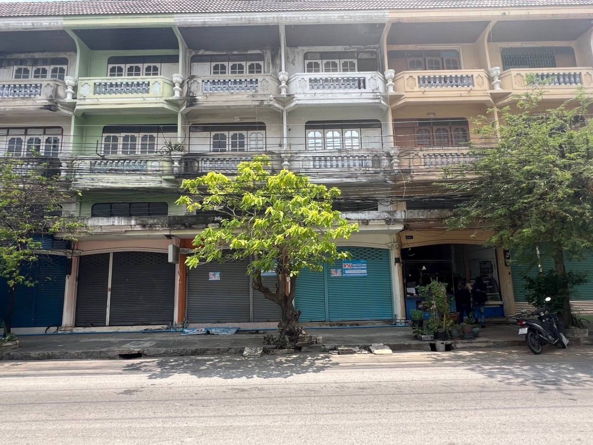 KTB : อาคารพาณิชย์ ตำบลตลาดกระทุ่มแบน สมุทรสาคร 64MT021502360