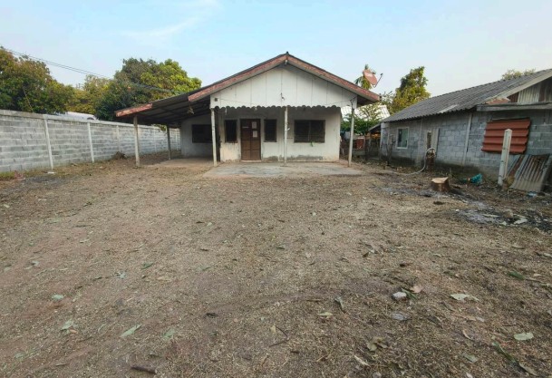 KTB : ที่ดินพร้อมสิ่งปลูกสร้าง ตำบลหินเหล็กไฟ บุรีรัมย์ 64NE010201979