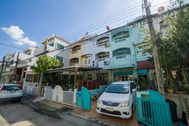 ขาย ทาวน์เฮ้าส์ แฮปปี้แลนด์วิลล์ ลาซาล 32 ขนาด 3 ชั้น 31 ตรว. 4 ห้องนอน, ภาพที่ 4