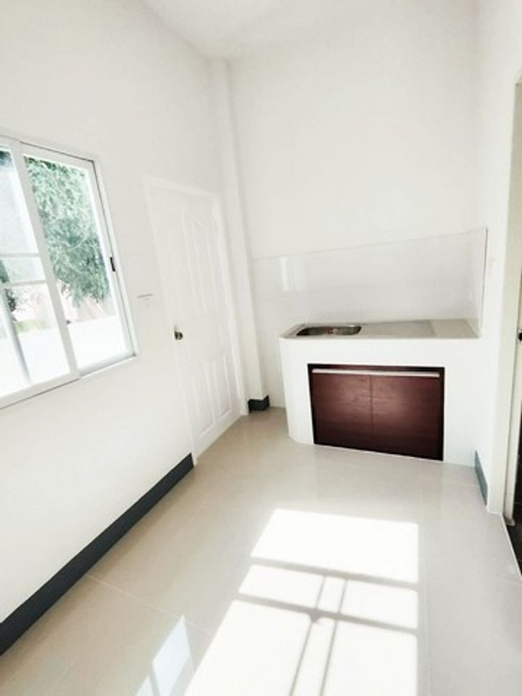 ขายด่วน บ้านสร้างใหม่บ้านเดี่ยว โมเดิร์นสไตล์มินิมอลล์ เรียบหรู, ภาพที่ 4