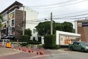 ขายทาวน์โฮม 4 ชั้น ใกล้สถานีรถไฟฟ้าศรีอุดม (สายสีเหลือง)