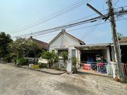 ขาย บ้าน ในโครงการ หมู่บ้าน  เดอะวิลเลจ บางแสน ตำบลแสนสุข อำเภอเมืองชลบุรี จังหวัดชลบุรี