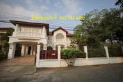 ให้เช่าบ้านเนื้อที่เยอะ  ย่านศรีด่าน 5 ห้องนอน ใกล้โรงเรียนนานาชาติไทยสิงคโปร์ หัวมุม เฟอร์ครบ