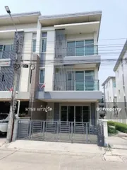 ให้เช่า ทาวน์โฮม 3ชั้น 25ตรว. อยู่ถนนอ่อนนุช68 ใกล้รพ.วิภาราม อ่อนนุช ให้เช่า25,000/เดือน (ที่จอดรถใน1 นอก1 แอร์ 4เครื่อง)