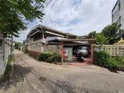 ที่ดิน พร้อมสิ่งปลูกสร้าง เนื้อที่  74 ตร.ว ซอย อิสรภาพ29 