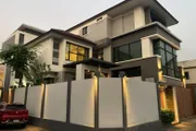 Single House Home office Rama 9 Sale ขายบ้านเดี่ยวพระราม 9 รัชดาภิเษก พร้อมอาคารสำนักงานออฟฟิศ 97ตร.ว ใกล้ MRTพระราม9 ใกล้ เซ็นทรัลพระราม 9 ขายด่วน 0879074045