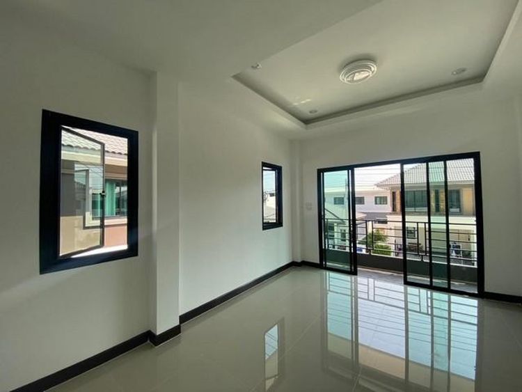 C3137 ให้เช่าและขายบ้านเดี่ยว 2 ชั้น หมู่บ้านภิภาพร แกรนด์ 5 บ้านใหม่, ภาพที่ 4