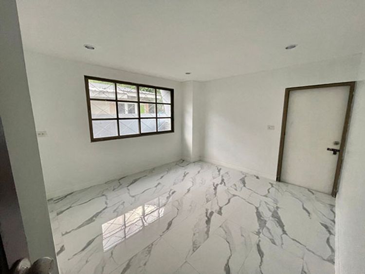บ้านเดี่ยว 2 ชั้น ใหม่ สำหรับอยู่อาศัย New Single House 2 storey For, ภาพที่ 4