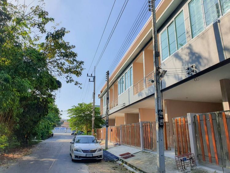 ขาย อาคารพาณิชย์ ใกล้โรงเรียนนานาชาติ bloomberry หาดใหญ่, ภาพที่ 4