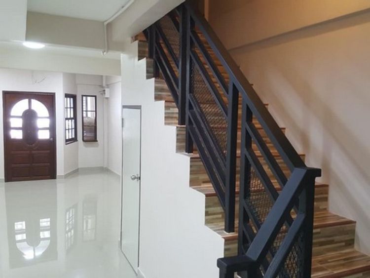 ให้เช่าทาวน์โฮม 3 ชั้น พร้อมเฟอร์ฯ Built-in The Ricco Town , ภาพที่ 4