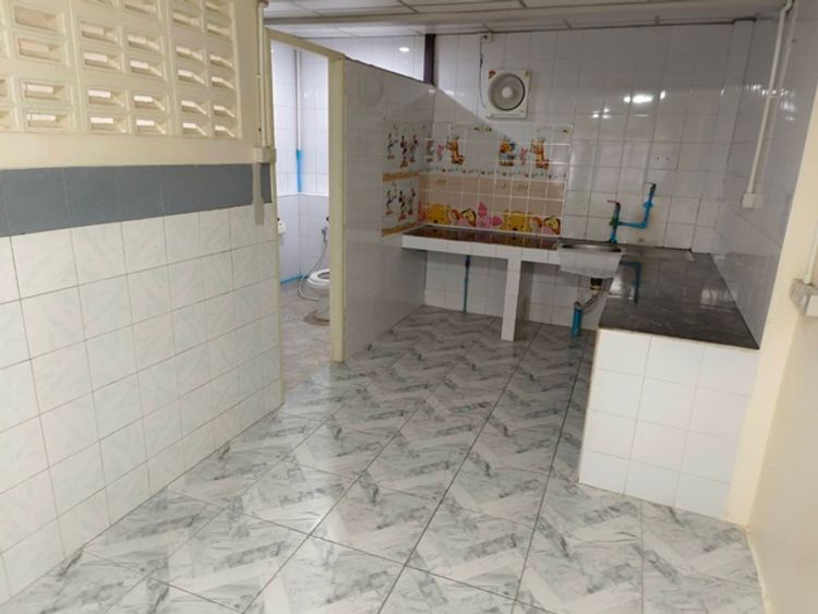  ให้เช่าทาวน์เฮ้าส์ 2ชั้น ใหม่ งาม 3นอน 2น้ำ 18 ตรว 150 ตรม. MRTซิง! , ภาพที่ 4