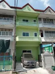 ขายทาวน์โฮม 3ชั้น ซอยสังคมสงเคราะห์ 28 ลาดพร้าว ใกล้รถไฟฟ้า ใกล้โชคชัย4