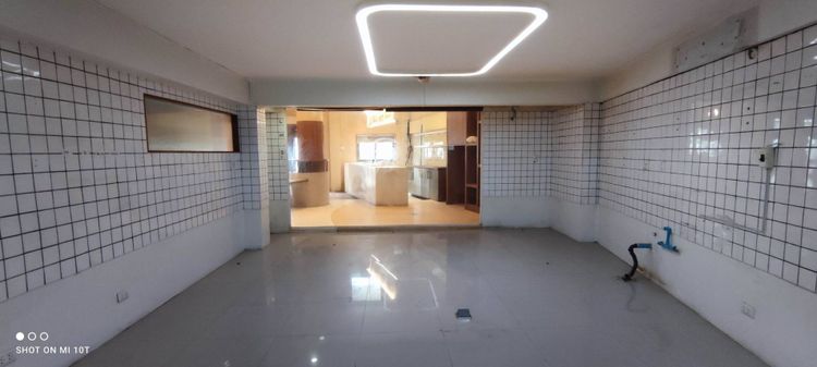 Home Commercial building for sale  in Ekkamai sukhumvit63, ภาพที่ 4