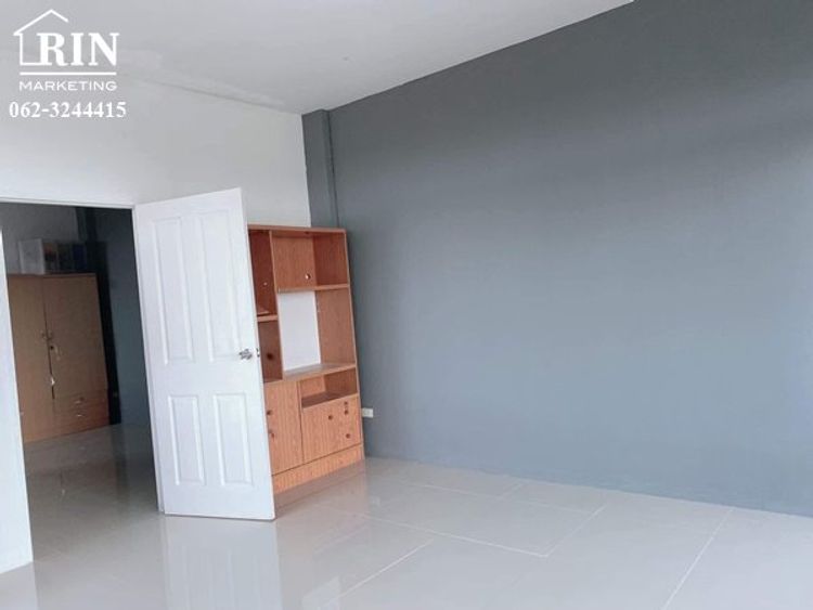 AK020722-01 ขายอาคารพาณิชย์ห้องริม หมู่บ้าน ญาดา ซอยพรหมา ใกล้, ภาพที่ 4