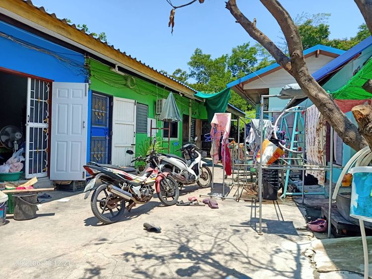 ขายที่ดินพร้อมห้องพัก, ภาพที่ 4