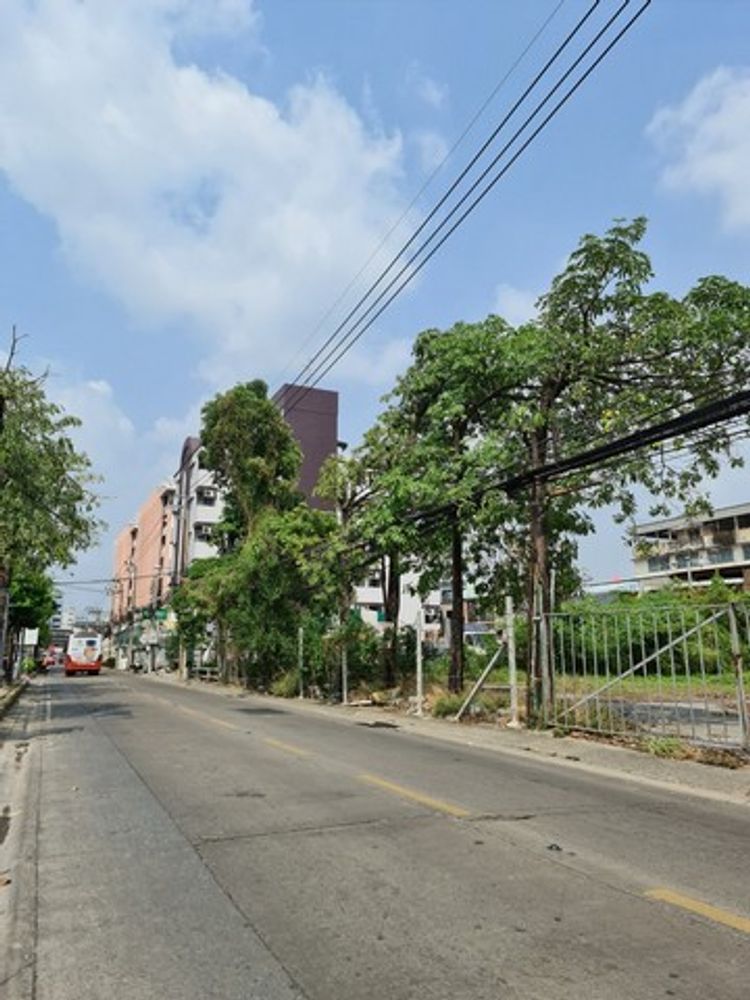 ขายที่ดิน mrtห้วยขวาง รัชดา18 ประชาราษฎร์บำเพ็ญ 357วา ติดถนนหลัก สวย, ภาพที่ 4