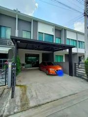 ขายด่วน! บ้านใหม่ทาวน์โฮม 2 ชั้น ติดถนนต้นโครงการ Pleno รังสิตคลอง 4 - วงแหวน หน้าบ้านทิศเหนือ