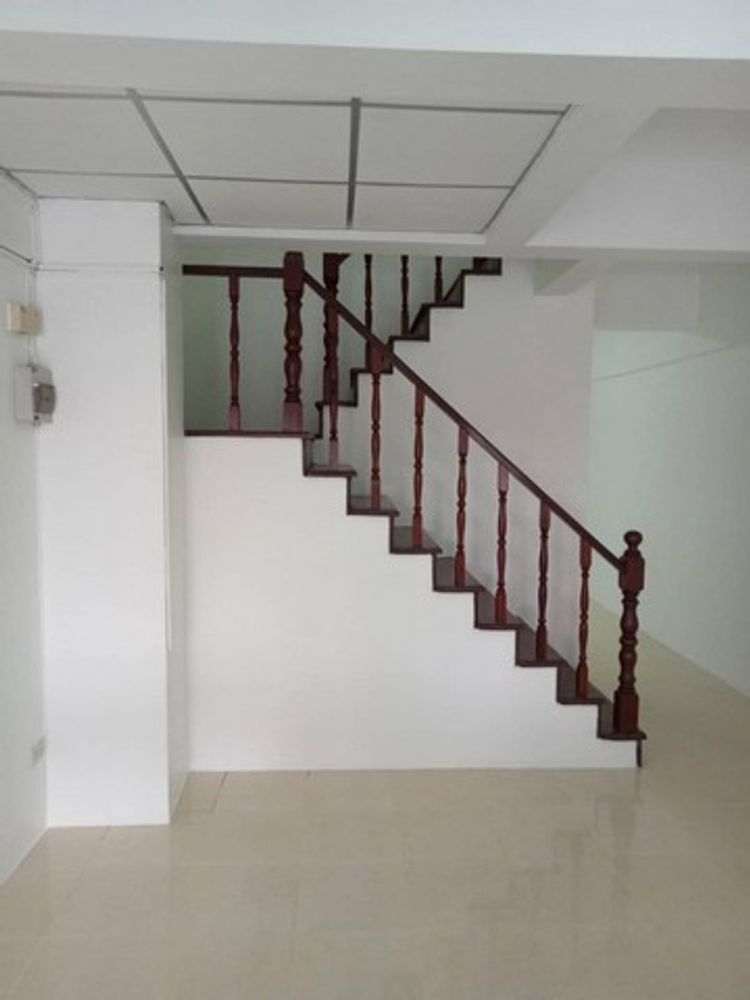 ขายทาวน์โฮม 2 ชั้น มบ.มณีแก้ว ปรับปรุงบ้านให้ใหม่ ราคาถูก เหมือง, ภาพที่ 4