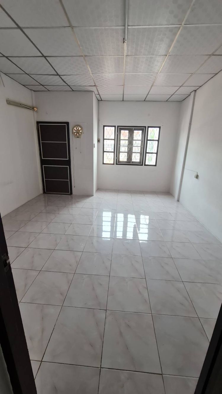 ให้เช่าทาวเฮ้าส์ 2 ชั้น 2 ห้องนอน หมู่บ้านสินธานี ซ.นวมินทร์ 93, ภาพที่ 4