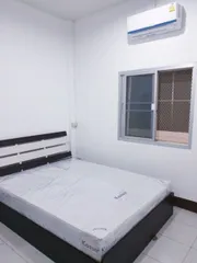 รร.นานาชาติเชียงราย แม็คโคร 2 แอร์ 2จอดรถ . 2 นอน 22 ตรว.90 ตรม. สนามบินแม่ฟ้าหลวง
