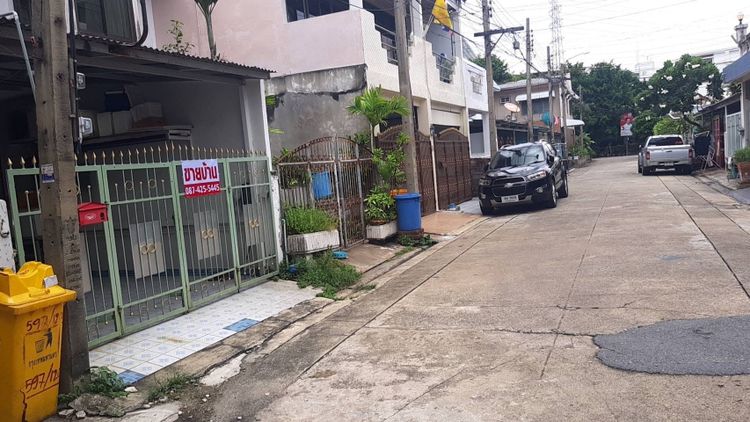 ขาย ทาวน์โฮม ในโครงการ หมู่บ้านอยู่เจริญ 10/7 ซอยจิปดำริห์ ถนนสุทธิสาร, ภาพที่ 4