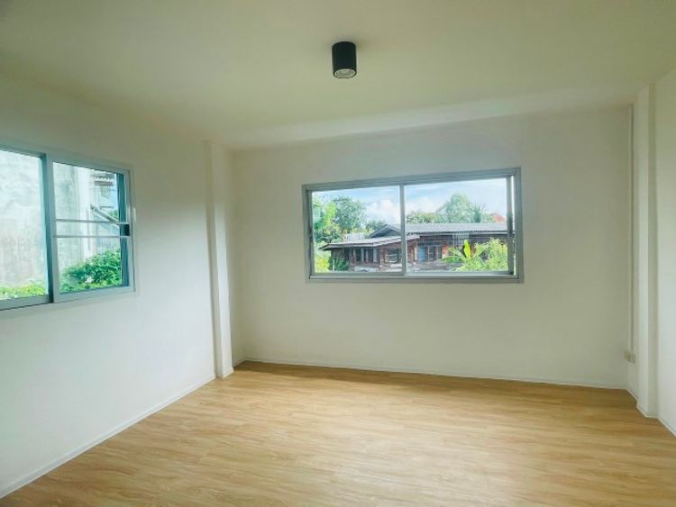 ขาย บ้านตกแต่งใหม่ หลังริมย่านบางนา กม5 ทำเลทอง 3.9 ล้าน 44 วา, ภาพที่ 4