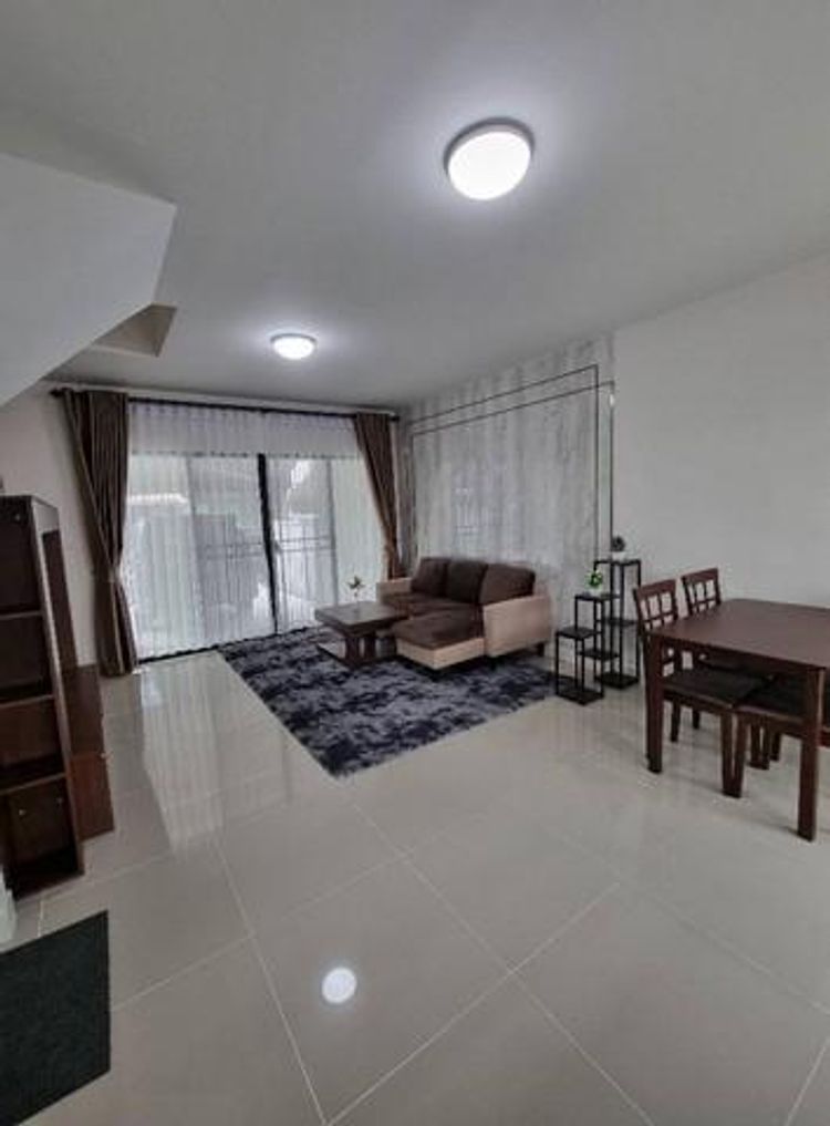 BH1784 ให้เช่าทาวน์โฮม 3ชั้นย่าน บ้านกลางเมือง รามอินทรา  3ห้องนอน , ภาพที่ 4