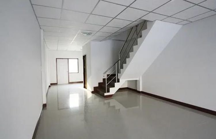 ให้เช่าทาวน์เฮ้าส์ 2 ชั้น 3 ห้องนอน 2 ห้องน้ำ หนองแขม ใกล้ตลาด,, ภาพที่ 4