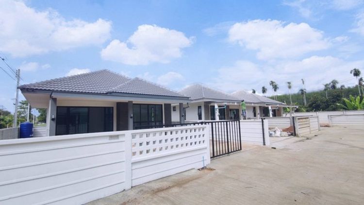บ้านเดี่ยว โครงการบ้านใหม่ ใจกลางเมืองแกลง ผ่อนเพียงเดือนละ 8000 บาท, ภาพที่ 4