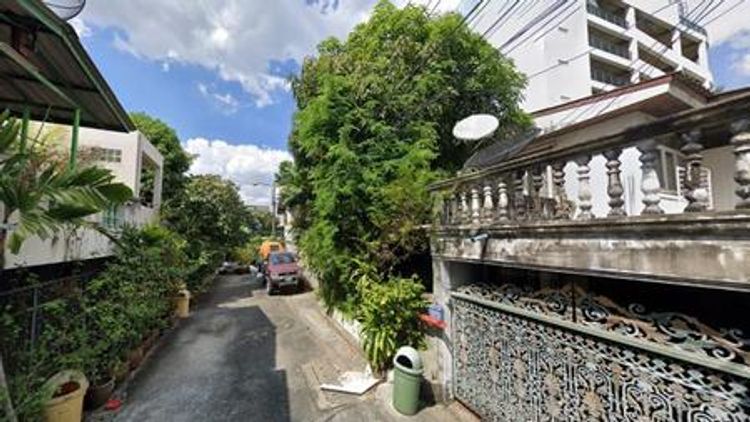 P33LR2107001 ขายบ้านพร้อมที่ดินติดคลองพระขโนง เนื้อที่ 65 ตร.วา ราคา 9, ภาพที่ 4