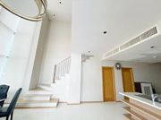 P10CR2207009 The Emporio Place 2 Bed Price 75,000 Baht
