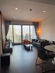 185 Rajadamri - Beautifully Furnished 2 Bedroom Luxury Condo / Prime Location
