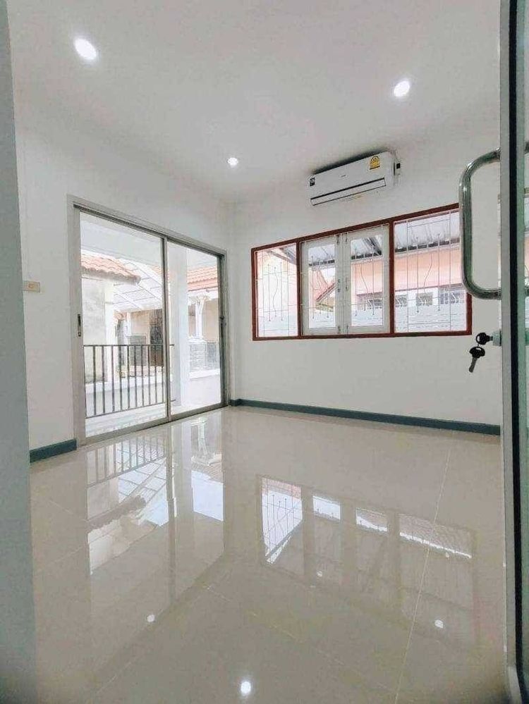 ขาย บ้านเดี่ยว ชั้นเดียว  หมู่บ้านวรารักษ์ คลอง 3 ถ.เลียบคลอง3, ภาพที่ 4