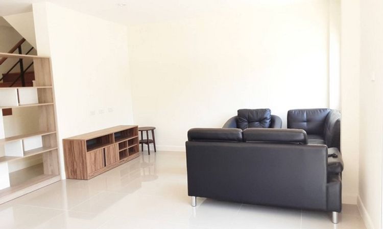 ขายบ้านทาวน์โฮม 2 ชั้น 30.9 ตรว.  3ห้องนอน  3ห้องน้ำ โครงการ  ราคาเพียง, ภาพที่ 4