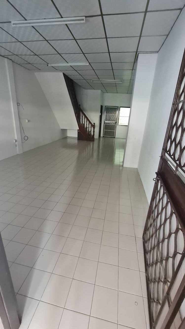 ให้เช่าทาวเฮ้าส์ 2 ชั้น 2 ห้องนอน 2 ห้องน้ำ 18 ตร.วา แอร 3ตัว, ภาพที่ 4